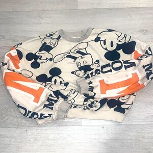 H&M Disney brand preloved crop top In beige and black us 16